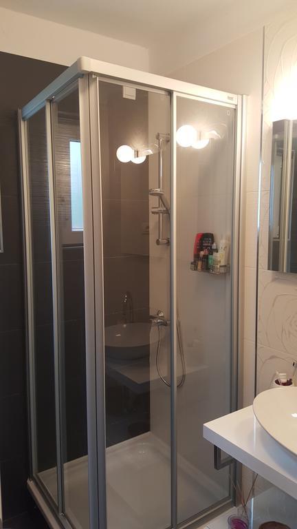 Holiday House Altea Баньоле Екстериор снимка