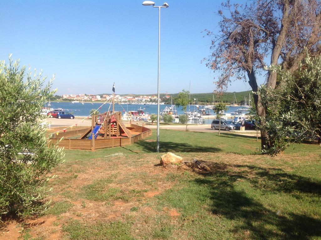 Holiday House Altea Баньоле Екстериор снимка